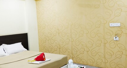 Naveen Comforts Room Type - Deluxe Non AC Room