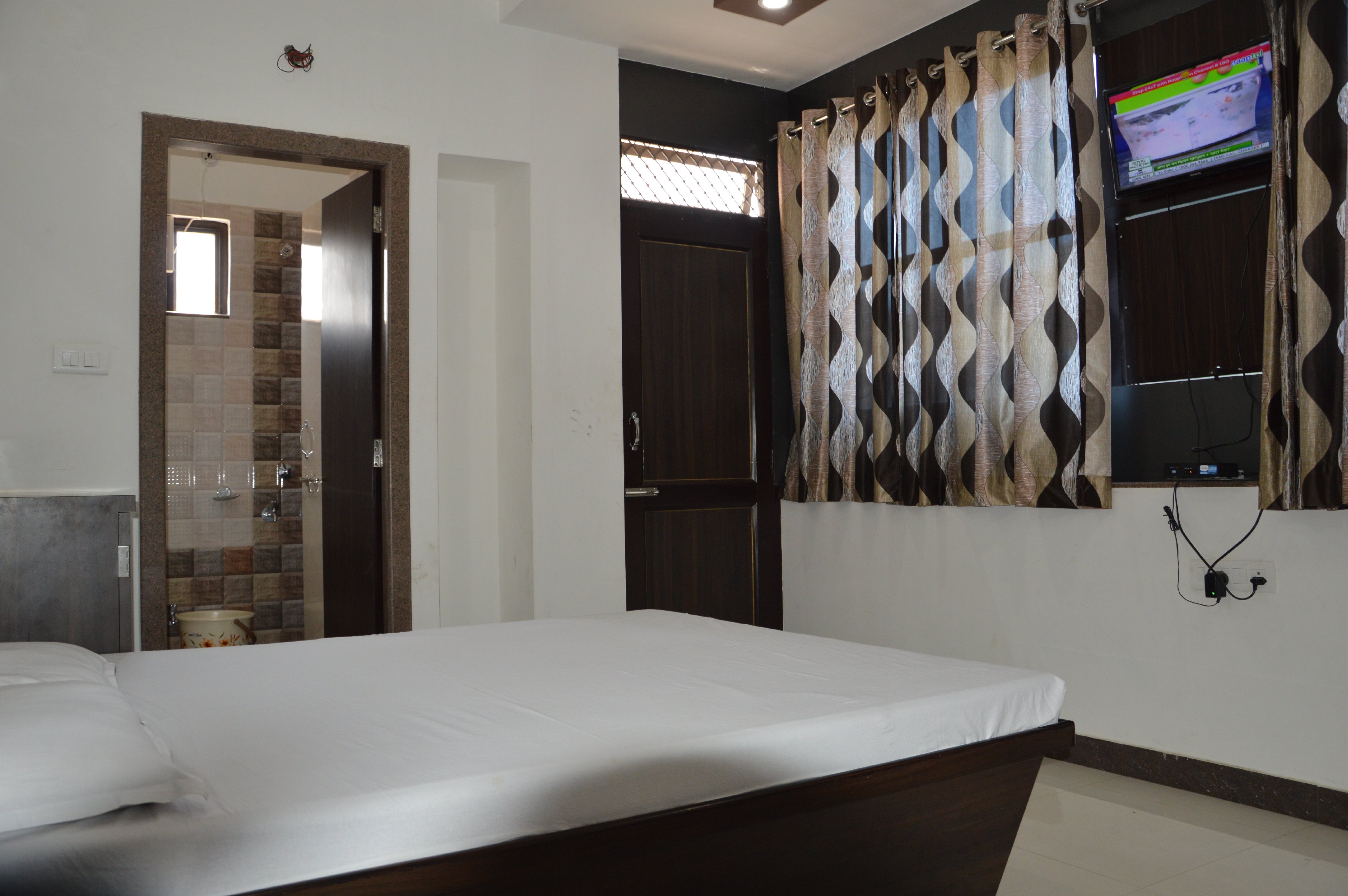 STAY INN Room Type - Deluxe Room