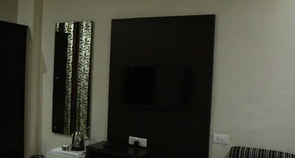 Hotel GopiRaj Room Type - Super Deluxe A.C Room