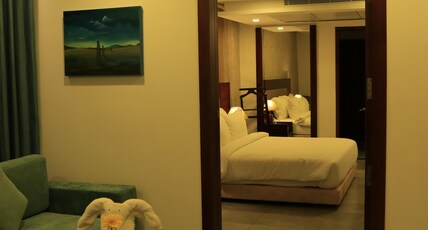 RACO CYBER RESIDENCY Room Type - Executive Suite