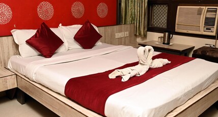 Chandra Vilas Hotel Room Type - A.C. FAMILY ROOM (5PAX)