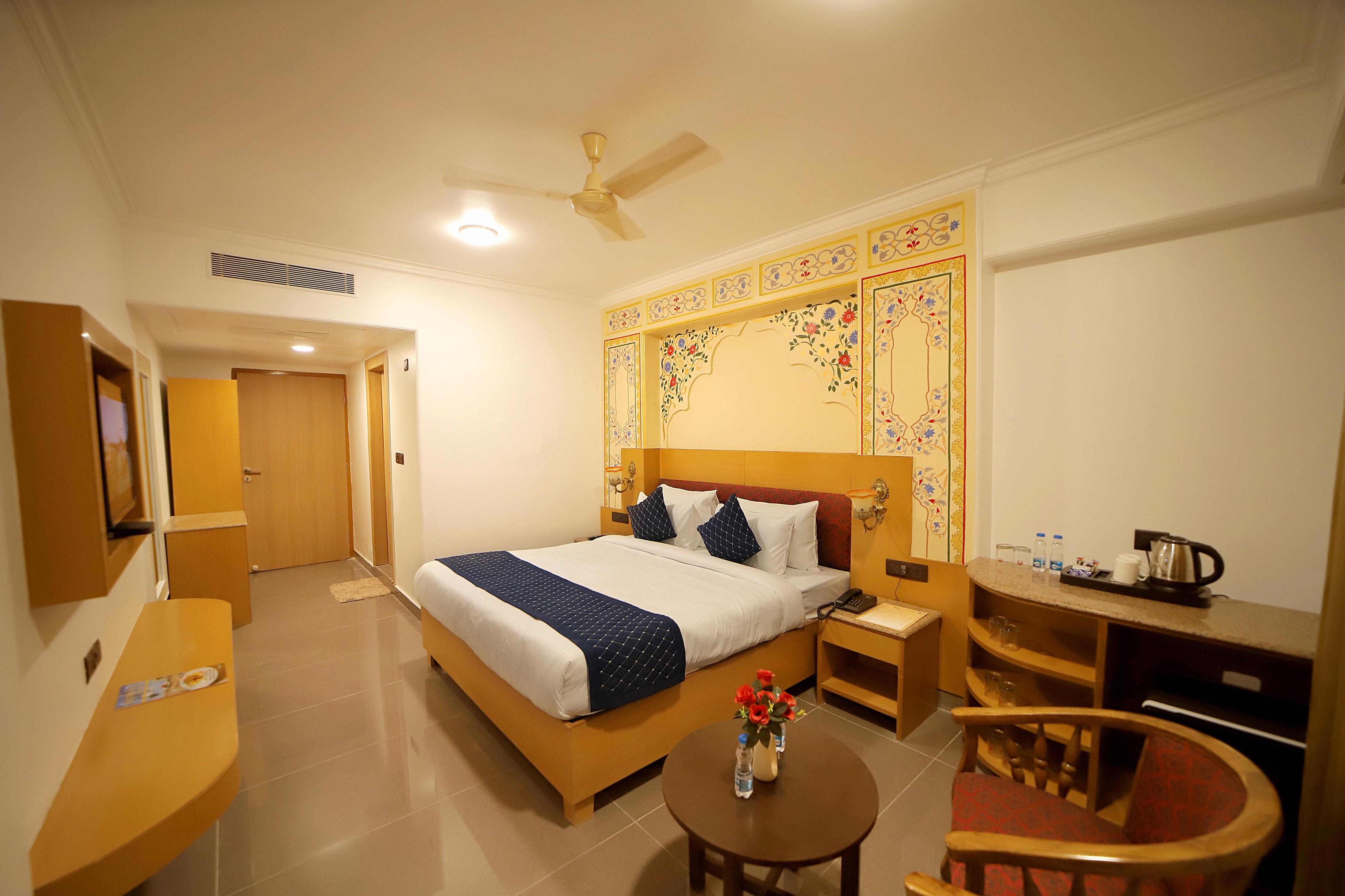 Hotel Ganga Ratan Room Type - Luxury Room