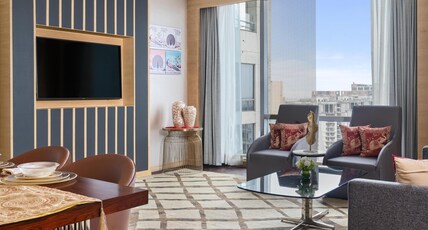 Hyatt Regency Lucknow Gomti Nagar Room Type - REGENCY EXECUTIVE SUITE & Unlimited Complimentary cocktails from 19:00 HRS to 21:00 HRS