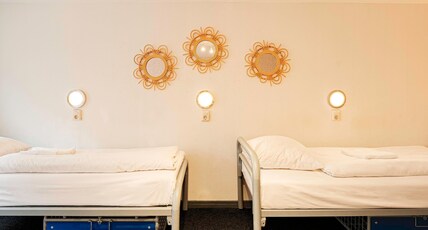 St Christophers Inn Amsterdam The Winston Room Type - Bed in 5-Bed Female Dormitory Room with Private Bathroom