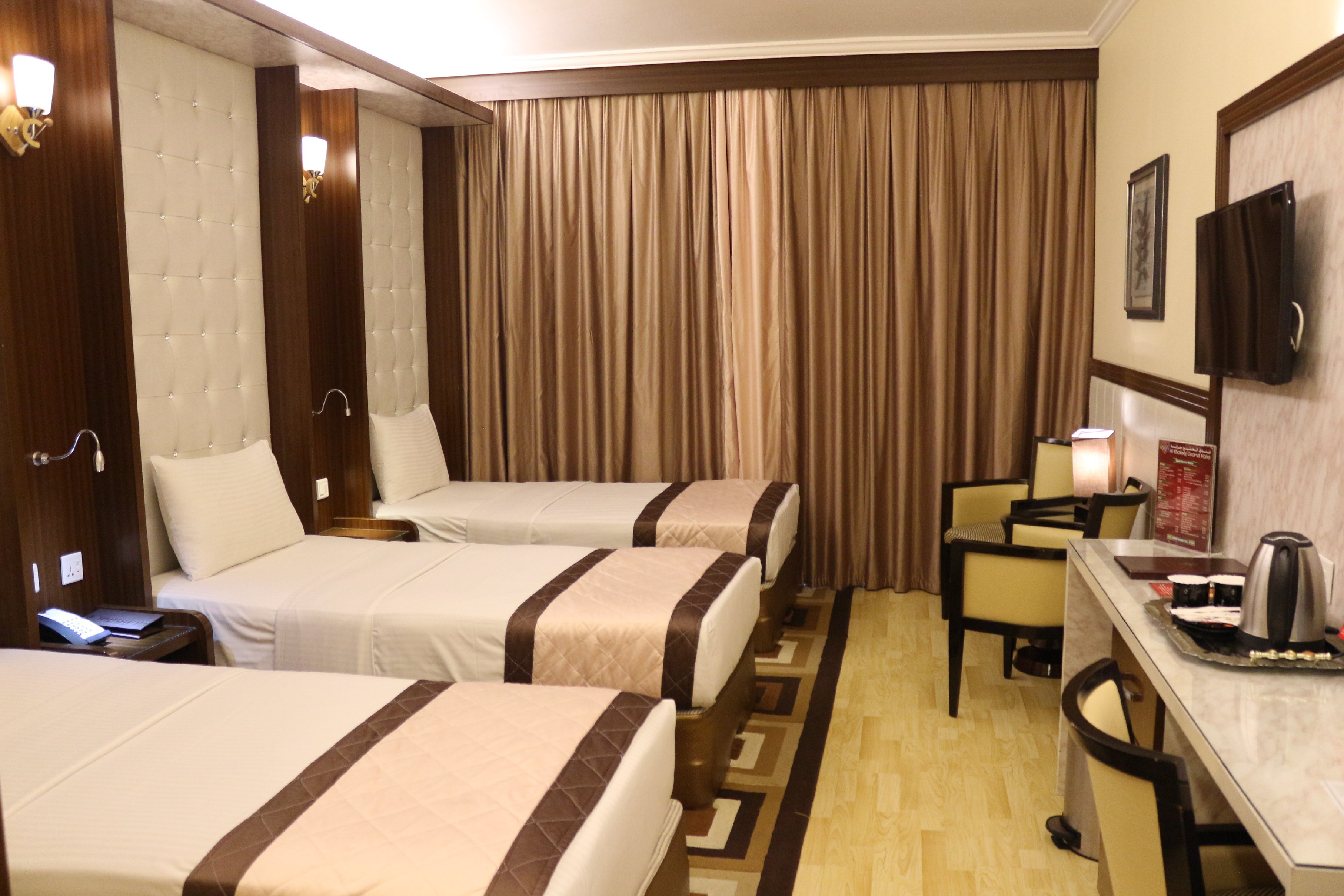 Al Khaleej Grand Hotel  Room Type - Deluxe Quadruple