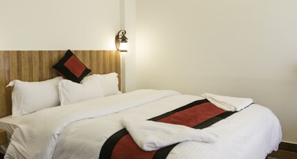 Hotel City Inn @ Fewa Lake Room Type - Deluxe Room Mountain or City View