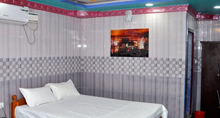 RR RESIDENCY Room Type - Triple Bed NON AC