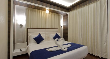Hotel Silver Heights Room Type - Premium King Bed Room