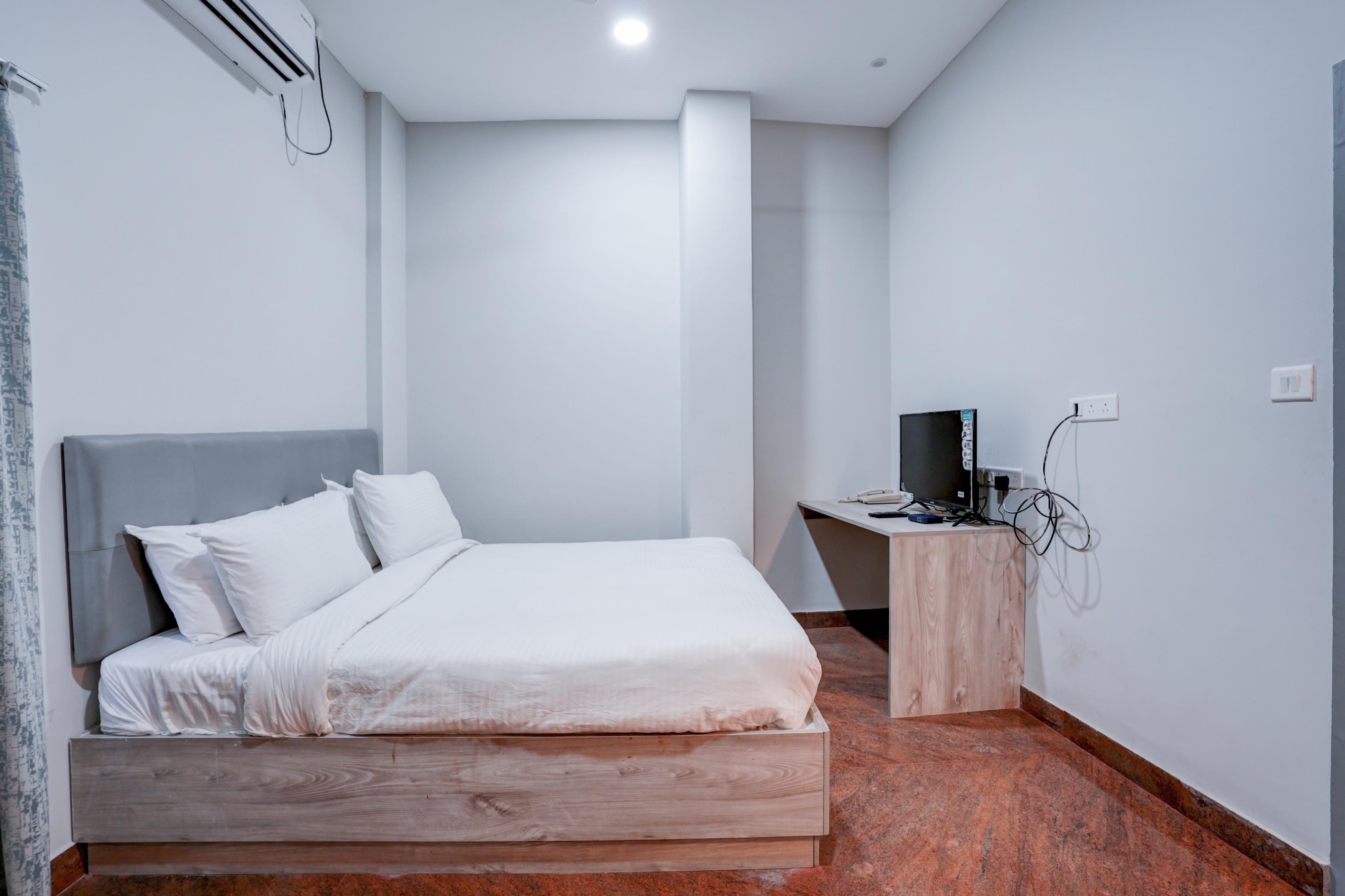 Myspace Express Sri Balaji Residency Room Type - Suite
