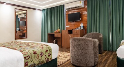 Himalayan Hill Resorts Room Type - Superior Room with Balcony(Hot and Cold AC) Himalayan Hill Resorts Room Type - Superior Room with Balcony(Hot and Cold AC)