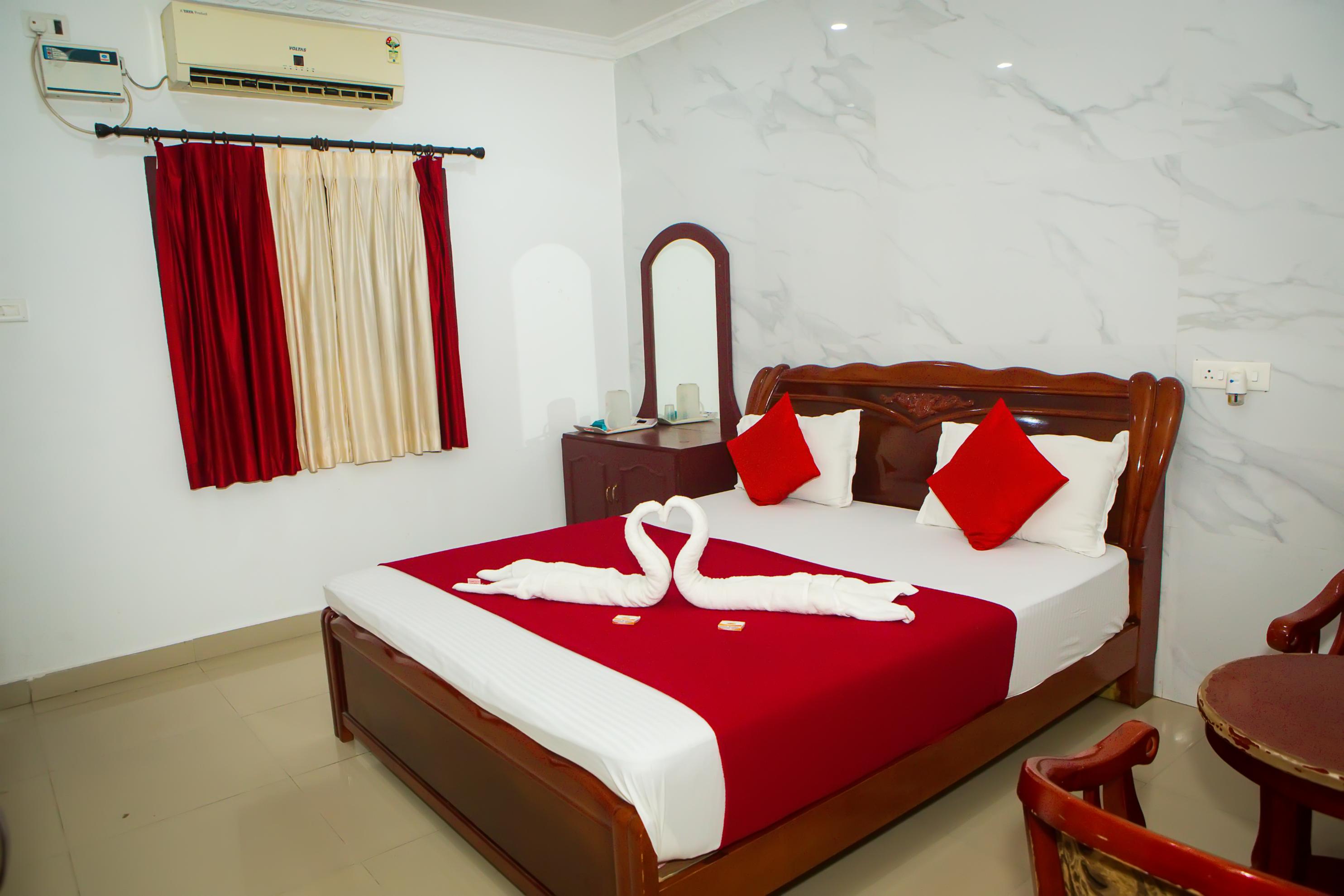 Hotel Siva Sakthi - Tap to explore photos