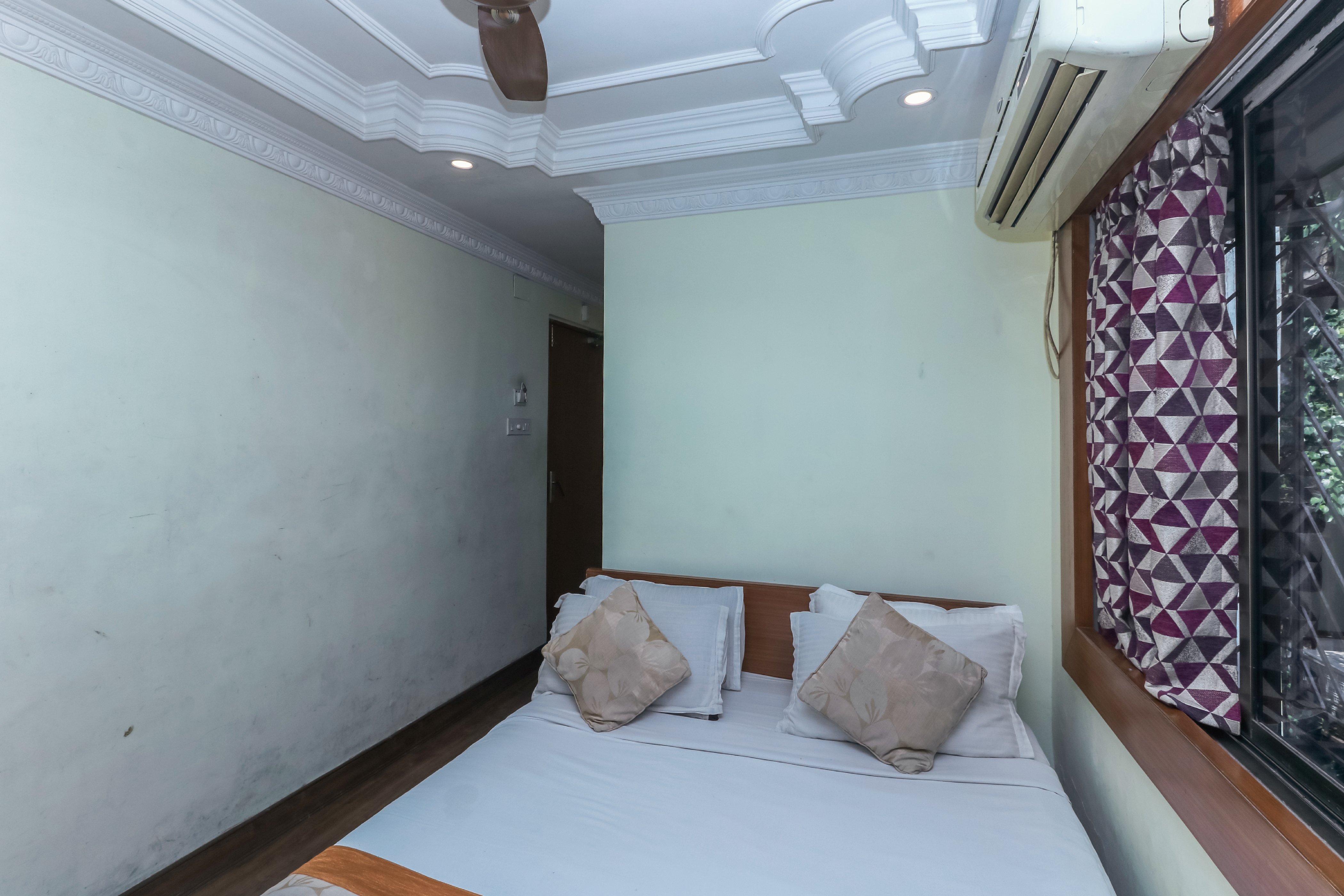 ASHREEN GUEST HOUSE - Tap to explore photos