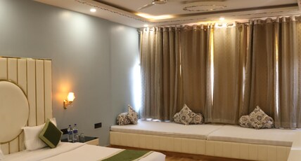 Man Singh Hotel and Resorts Room Type - Suit Room