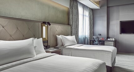 Novotel Singapore on Kitchener Room Type - Deluxe Triple Room with 1 King Bed and 1 Single Bed Novotel Singapore on Kitchener Room Type - Deluxe Triple Room with 1 King Bed and 1 Single Bed