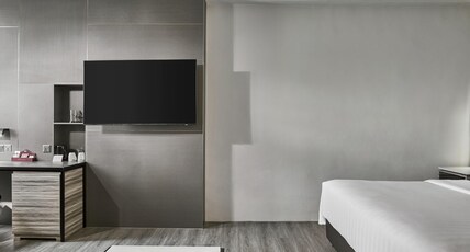 Novotel Singapore on Kitchener Room Type - Deluxe Corner Room with 1 King Bed Novotel Singapore on Kitchener Room Type - Deluxe Corner Room with 1 King Bed