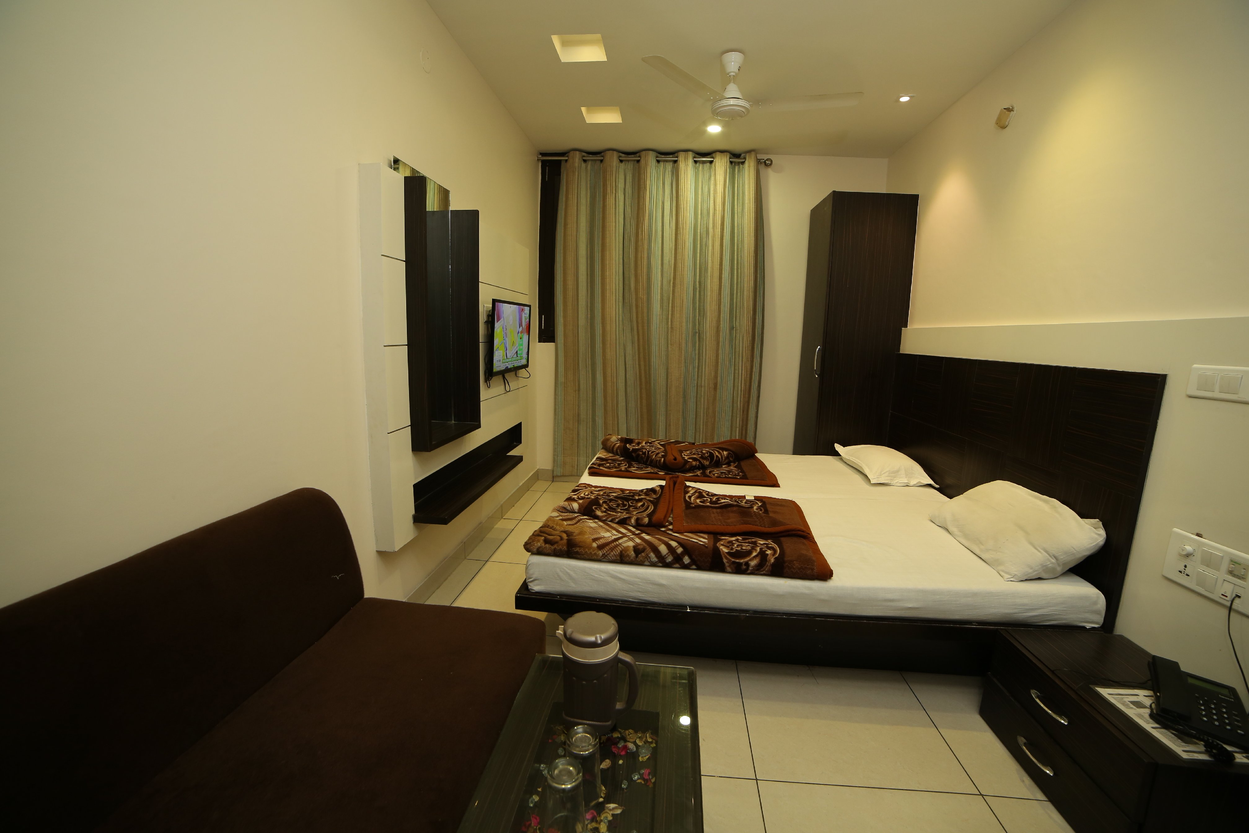 HOTEL HERITAGE INN  Room Type - DELXUE ROOM