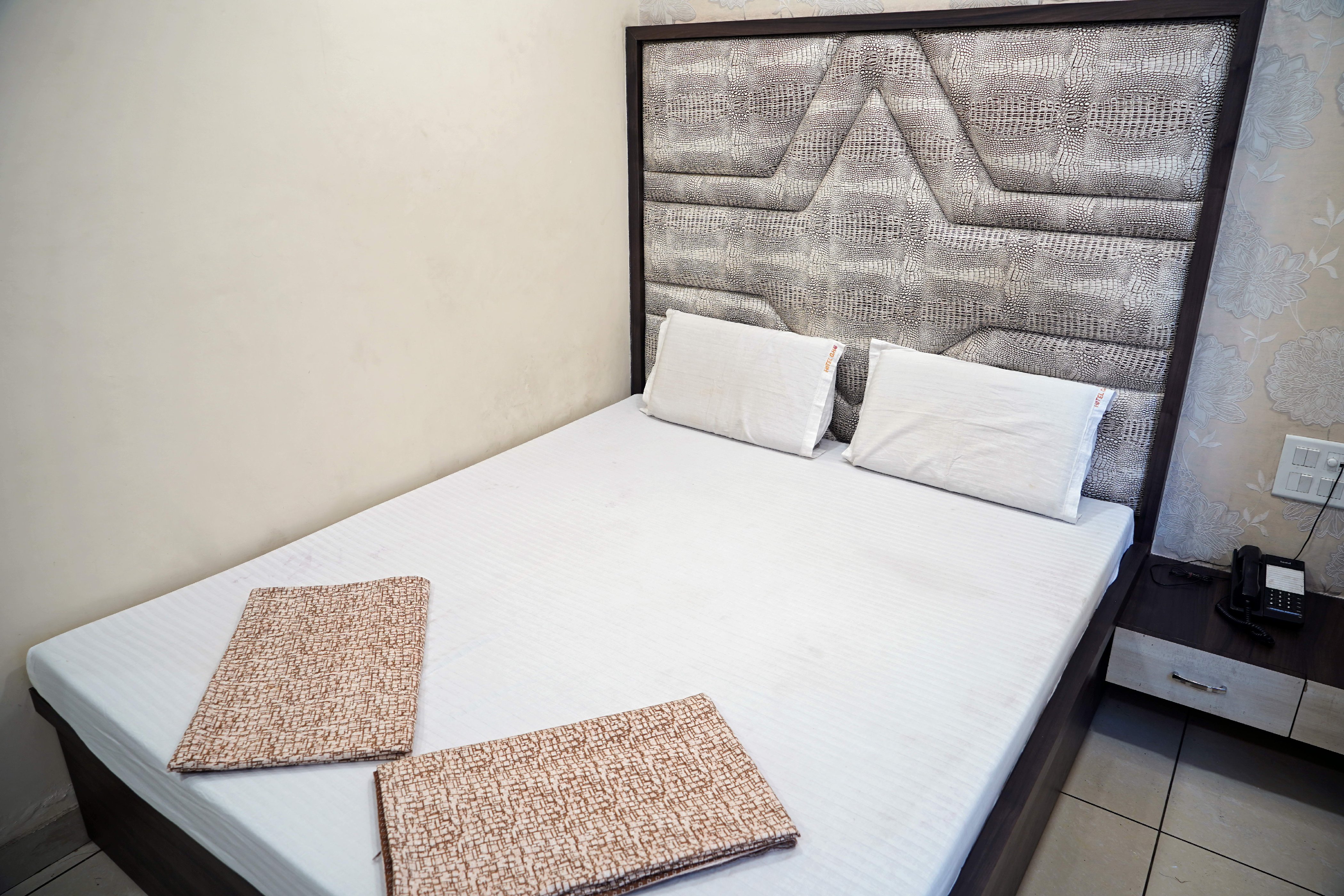 Ghai Hotel - Tap to explore photos