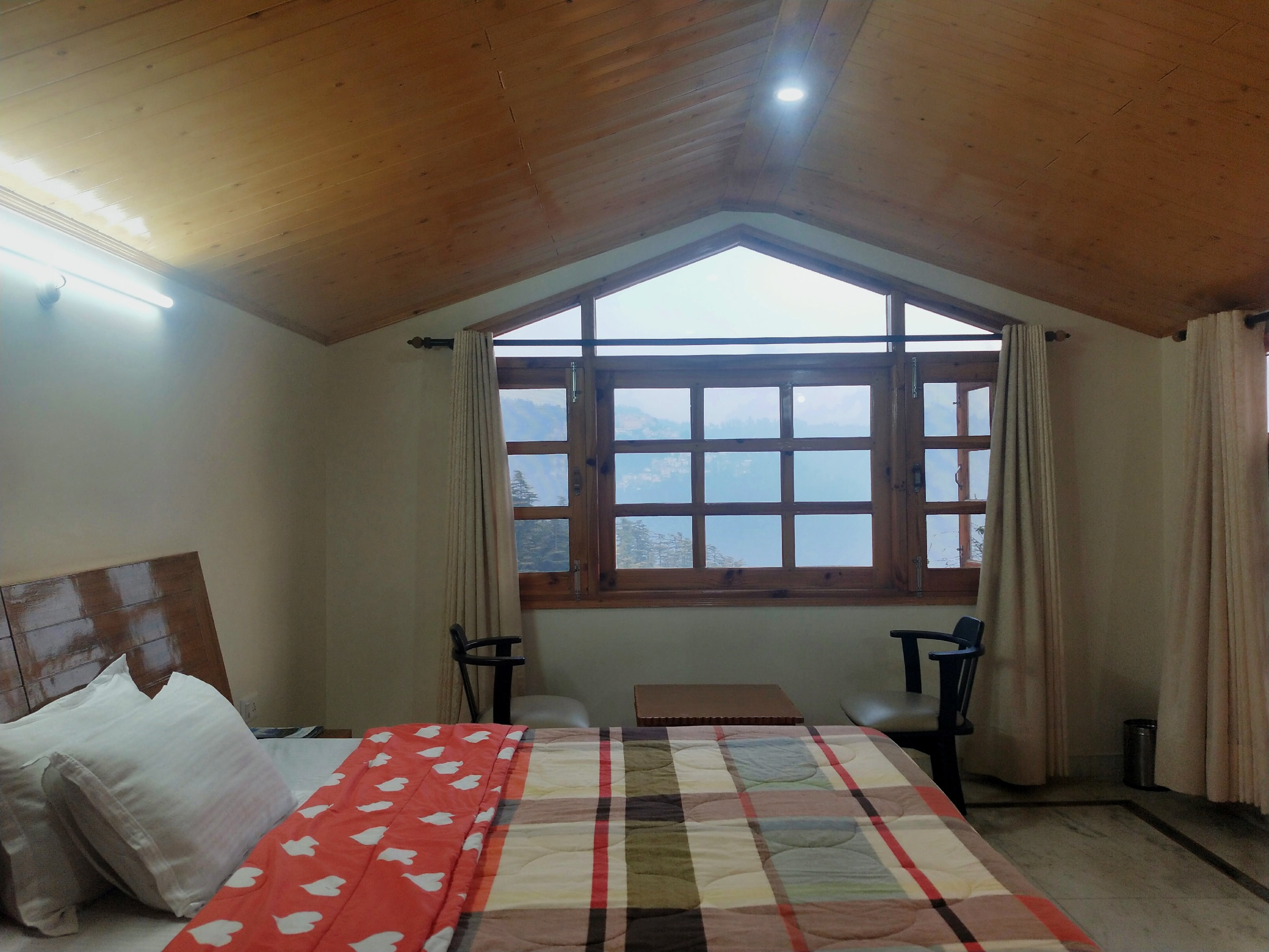 Vipul Homestay | Kitchenette & Wi-Fi - Tap to explore photos