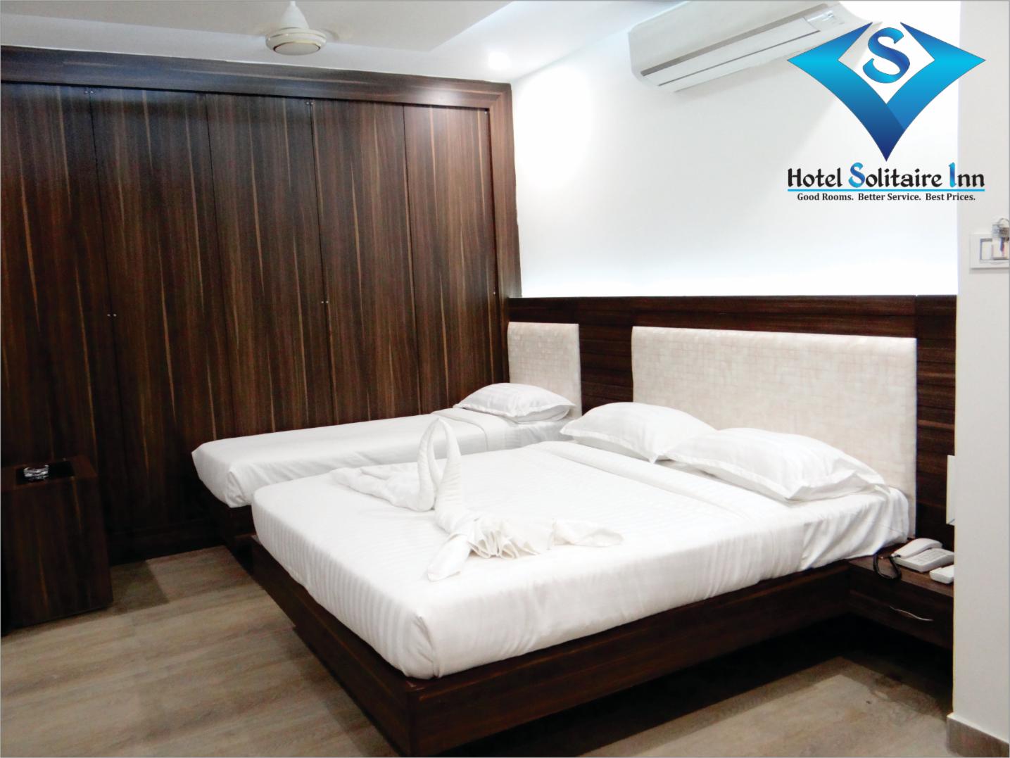 Hotel Solitaire Inn @ Sarafa Bazar, Lashkar Room Type - Deluxe Family Room