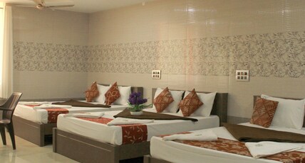 Hotel Royal Residency Room Type - AC Six bed room