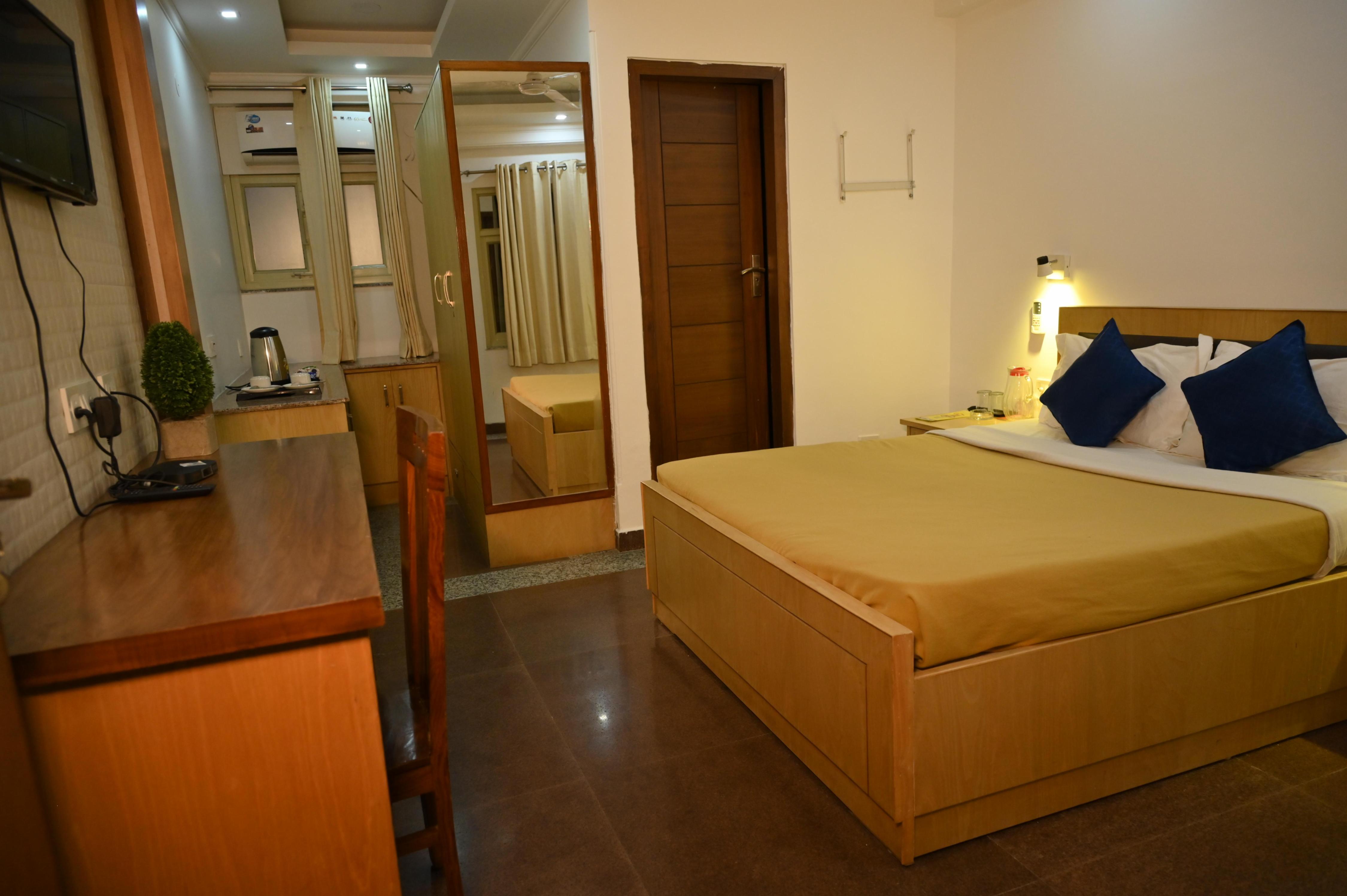 Hotel DH Room Type - Deluxe Room