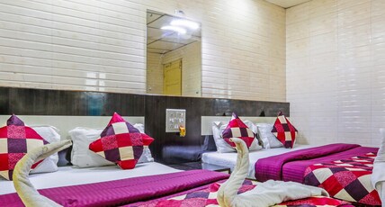Terminus Guest House  Room Type - Quadruple Ac Room