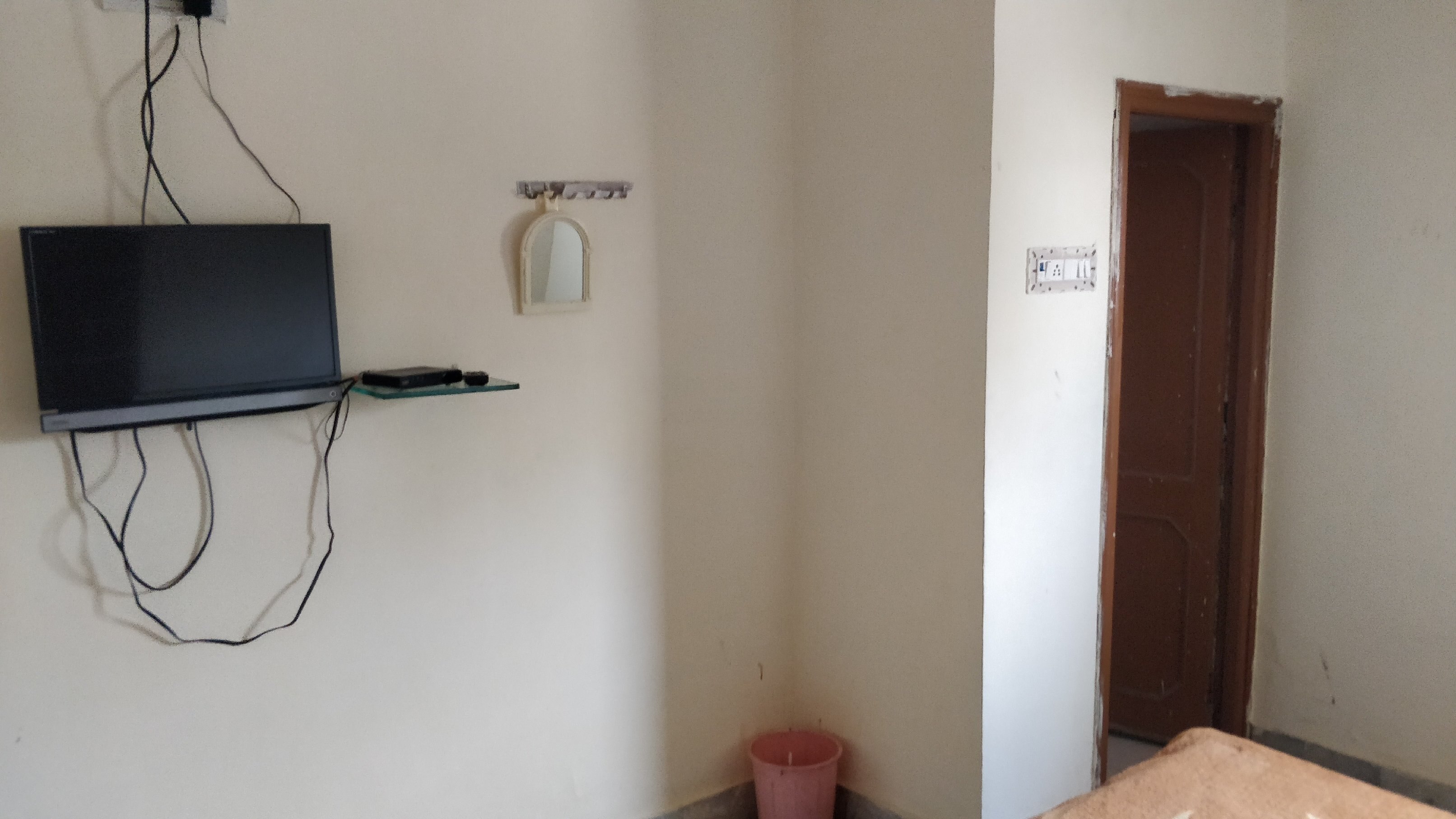 Hotel Manan - Tap to explore photos