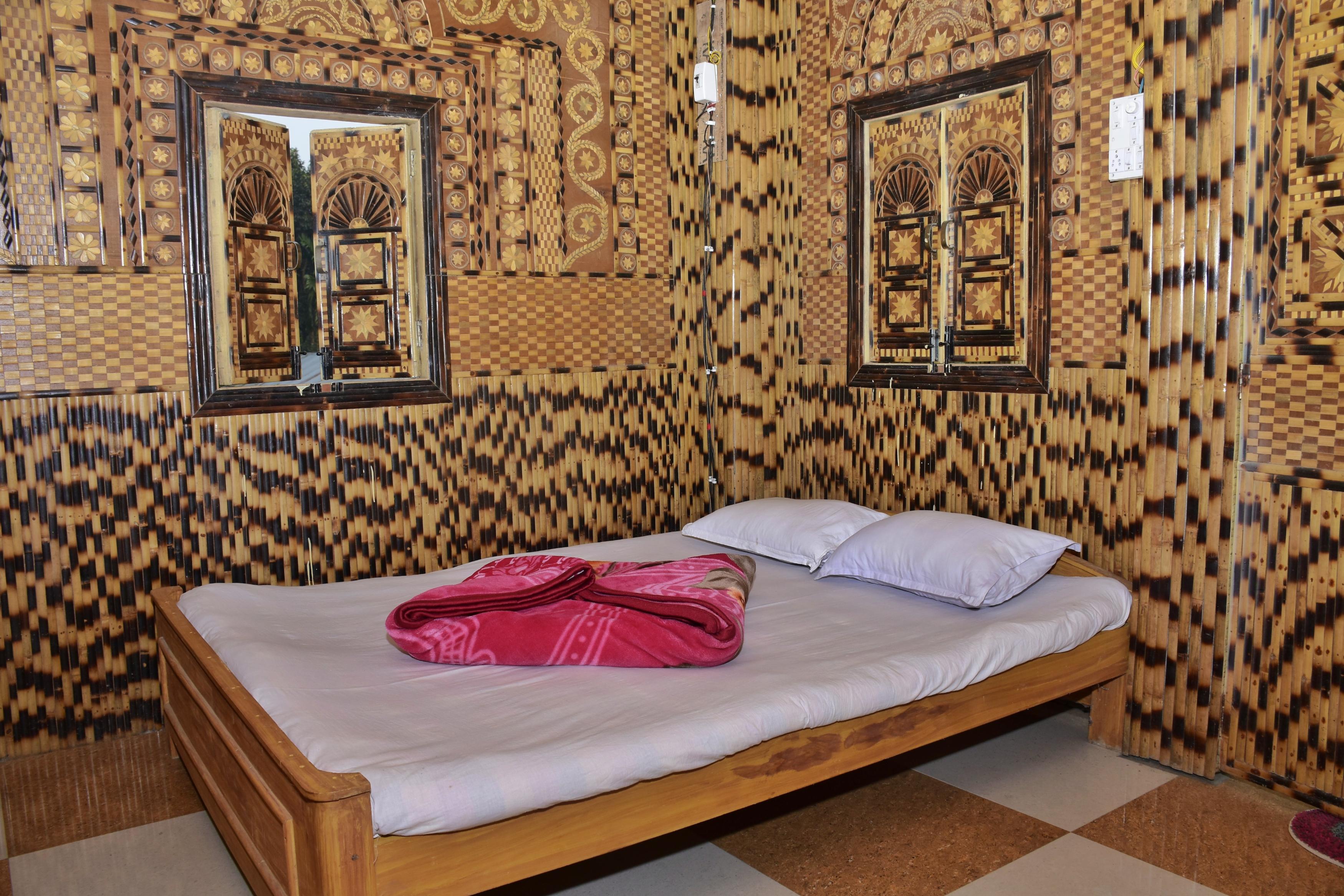 Resort Everest Room Type - Deluxe Double Room