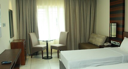 Vavas Inn and Suites Room Type - Superior AC Rooms