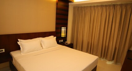 Vavas Inn and Suites Room Type - Vista AC Suite