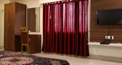Hotel Raj Mahal Roorkee Room Type - Suite Room