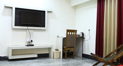 Hotel Raj Mahal Roorkee Room Type - Executive Room