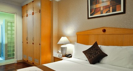 Admiral Suites Bangkok Room Type - Superior Room with Balcony