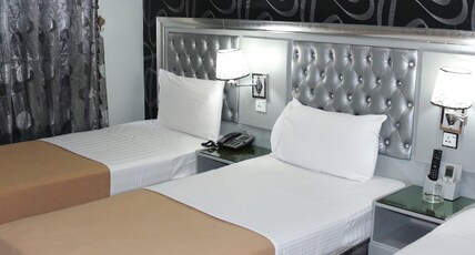 White Fort Hotel Deira Room Type - Triple room