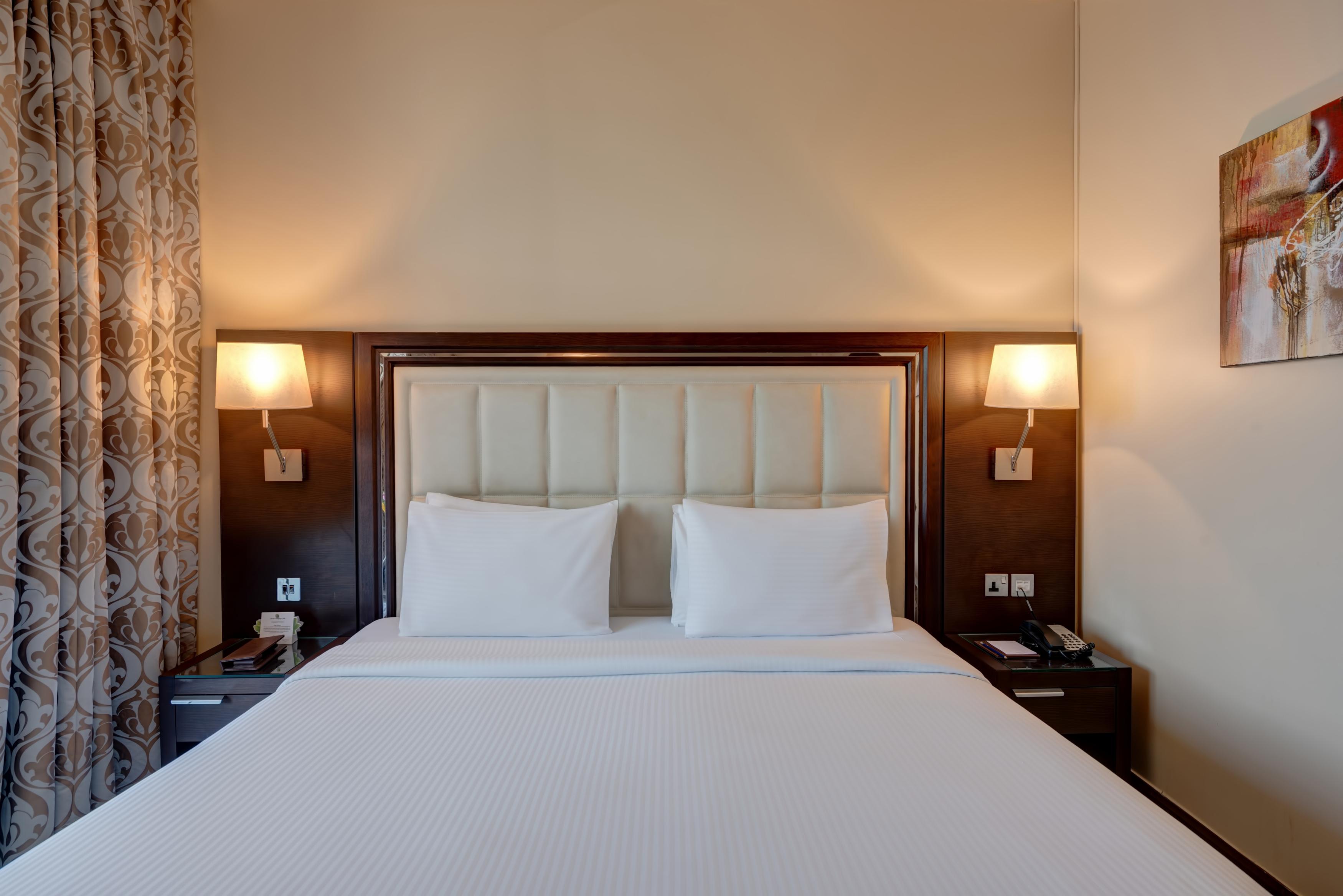 Copthorne Hotel Dubai - Tap to explore photos