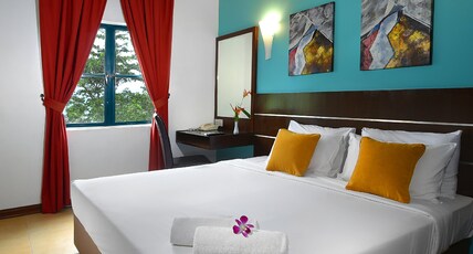 Bella Vista Waterfront Resort Room Type - Superior Double room