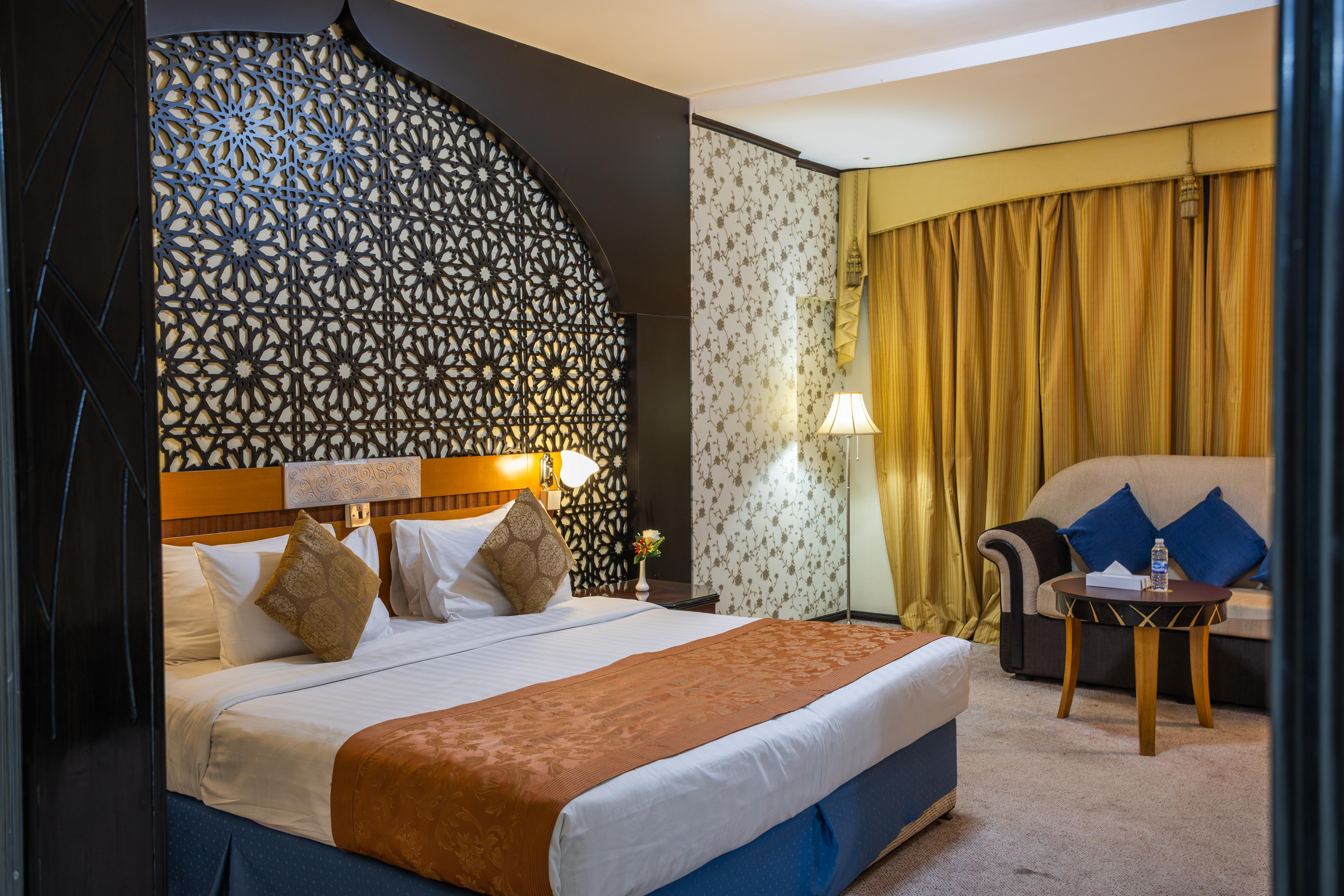 THE PARK HOTEL (formerly Al Jawhara Gardens Hotel) - Tap to explore photos