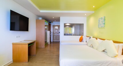 Best Bella Pattaya Room Type - Deluxe Sea View Kitchenett no Balcony Best Bella Pattaya Room Type - Deluxe Sea View Kitchenett no Balcony