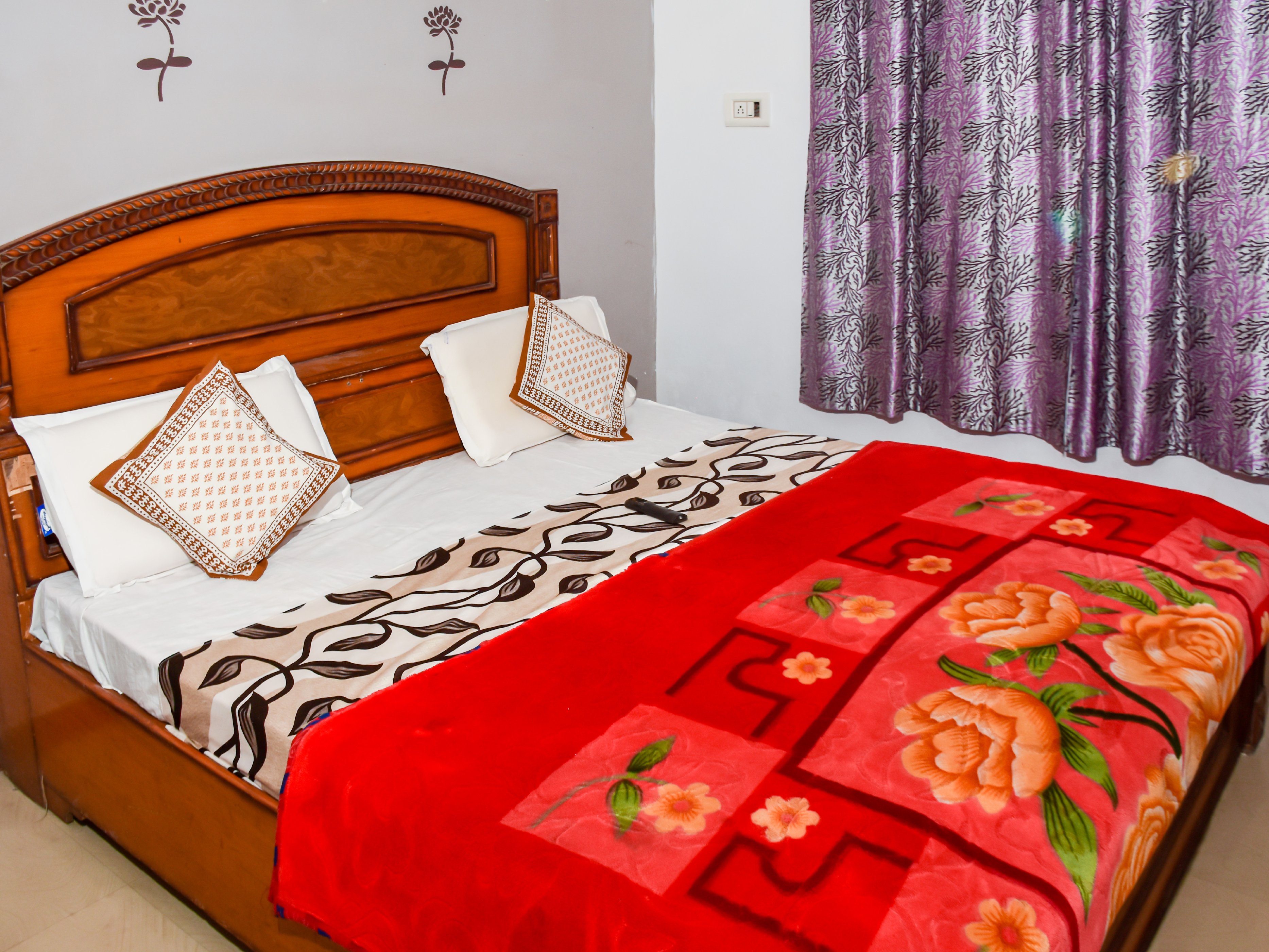 HOTEL JADAV & NATRAJ DINNING HALL