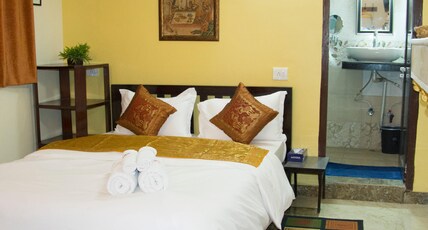 Dera Haveli Room Type - Superior Queen Double bed Room