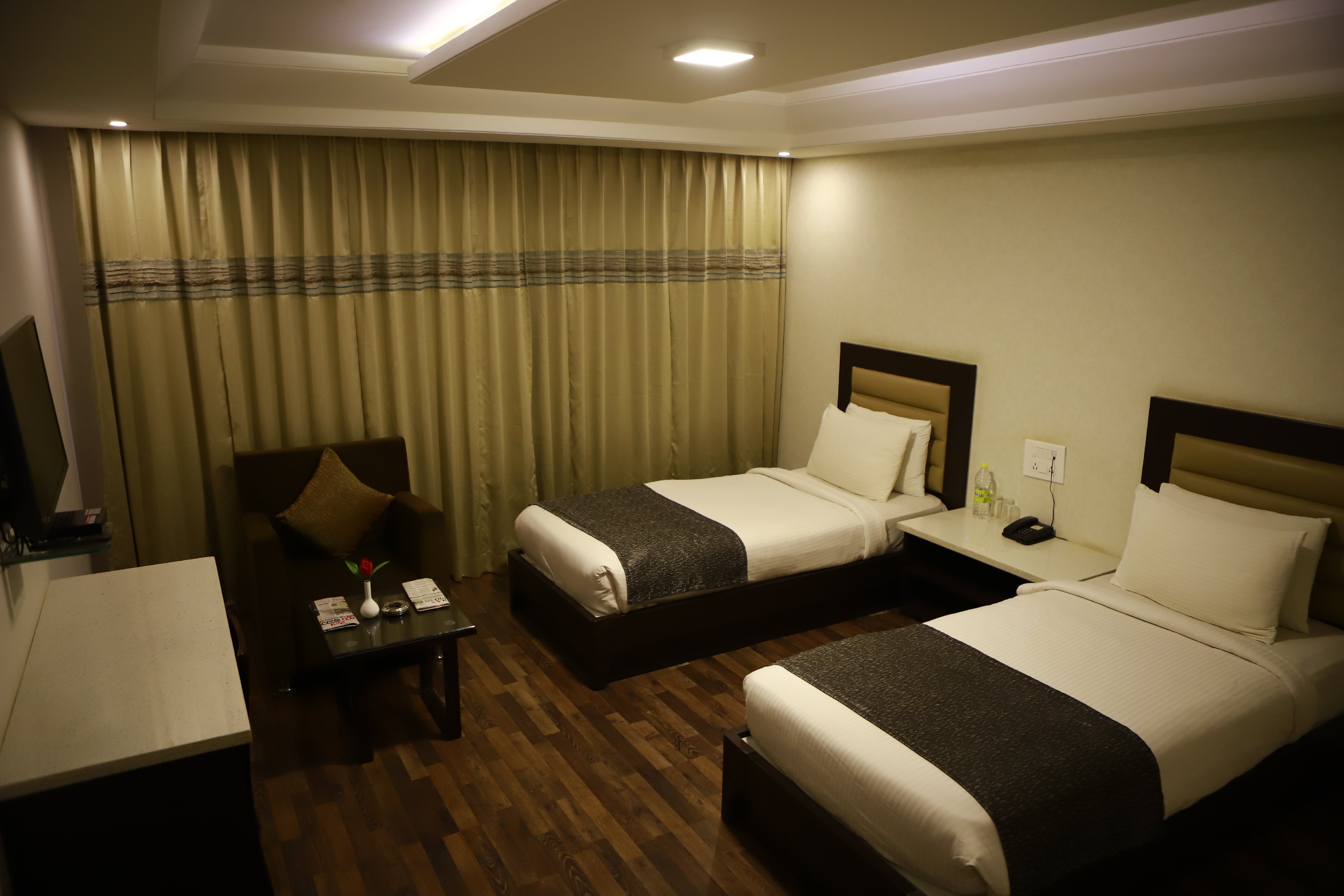 Hotel Swarnaa Paradise - Tap to explore photos