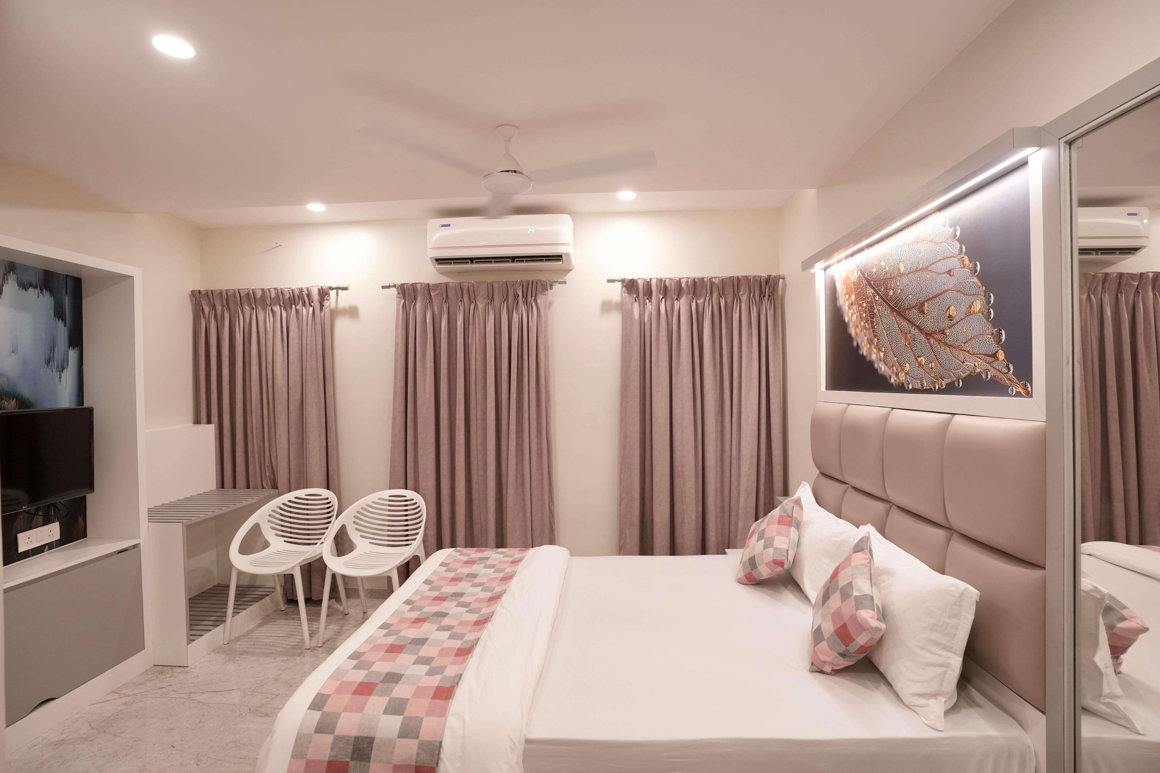 Hotel Rajdhani - Tap to explore photos
