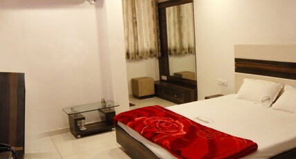 Pushpanjali Residency Room Type - Super Deluxe King or Twin Room