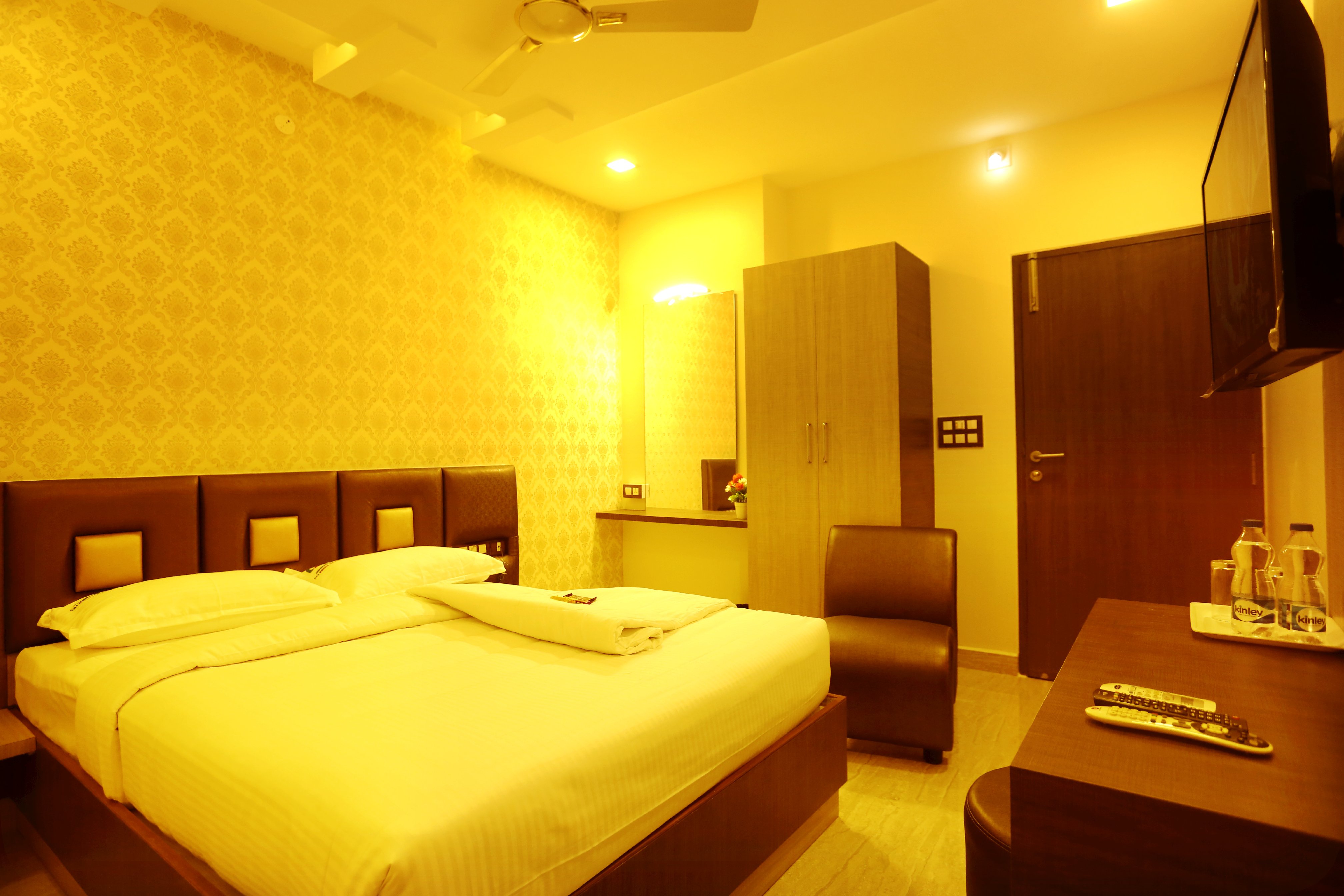HOTEL SAI KRISH GRAND Room Type - SUPERIOR A/C ROOM