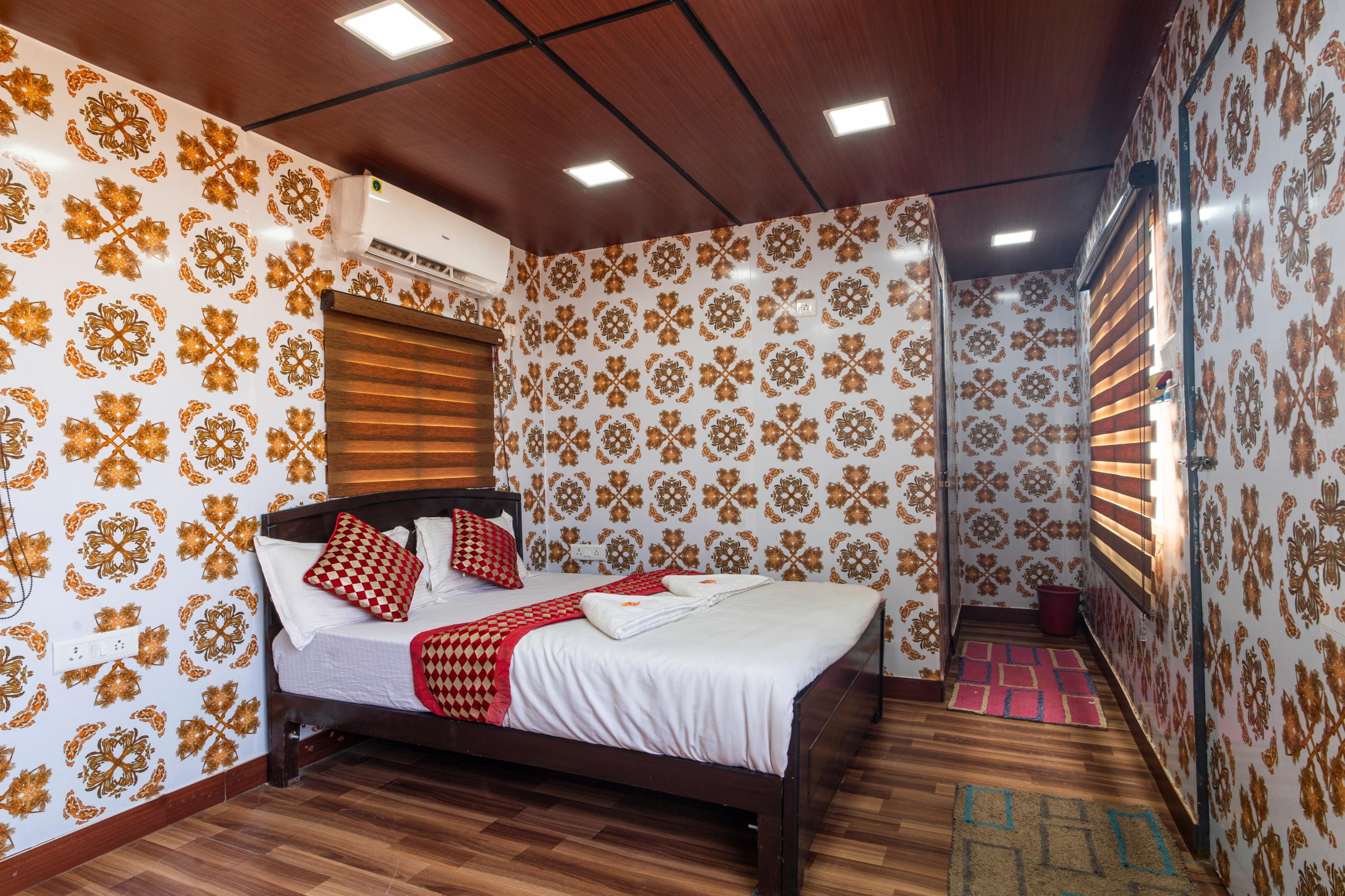 Bhati Desert Camp Sam Room Type - Luxury Desert Cottage