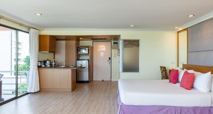 Bella Villa Metro Room Type - Deluxe Sea View Double Room Balcony and Kitchenett Bella Villa Metro Room Type - Deluxe Sea View Double Room Balcony and Kitchenett