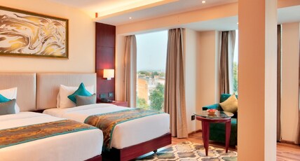 Golden Tulip Essential Room Type - Superior Twin Room (Non-Smoking)
