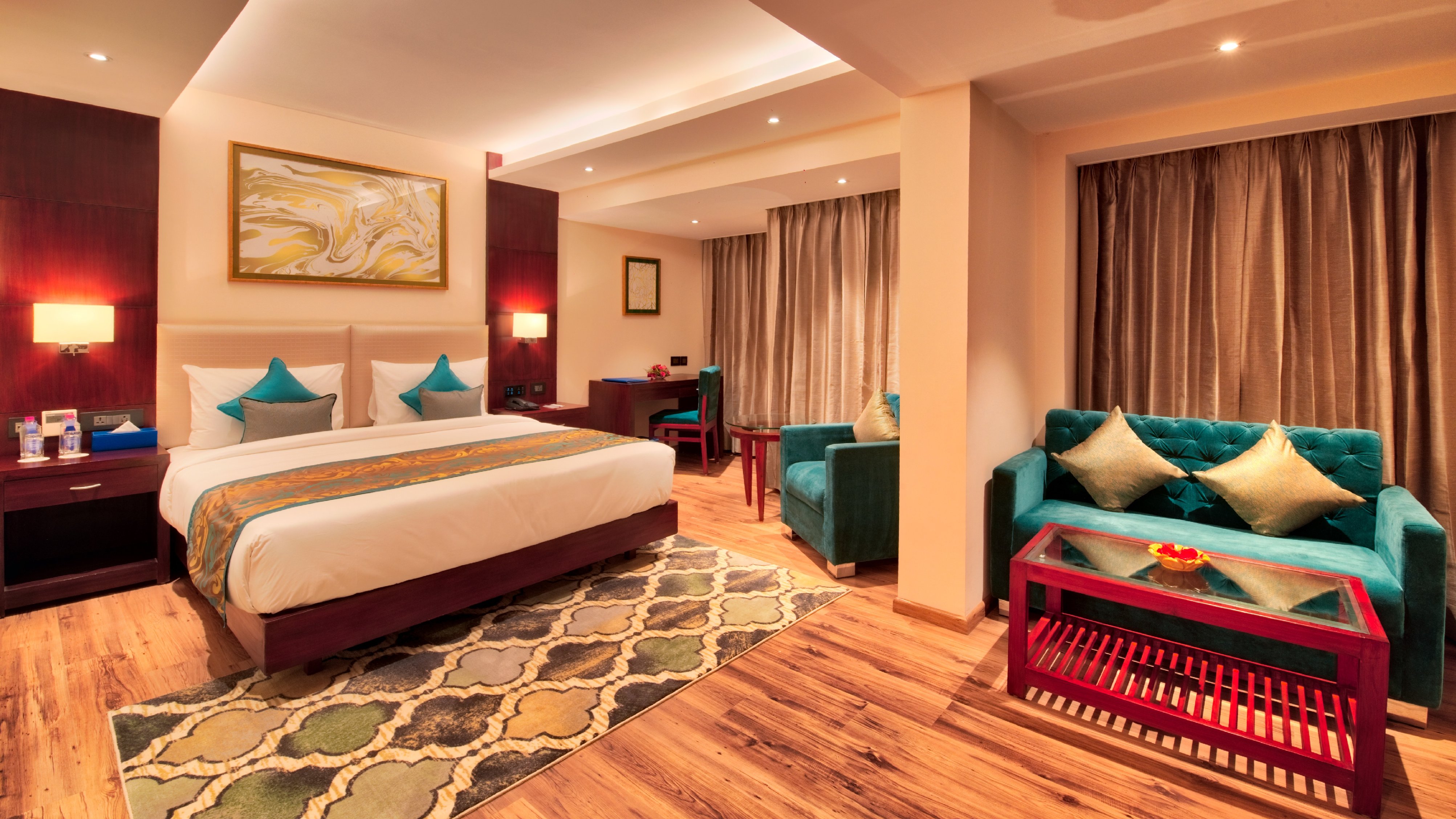 Golden Tulip Essential Room Type - Superior King Room (Non-Smoking)