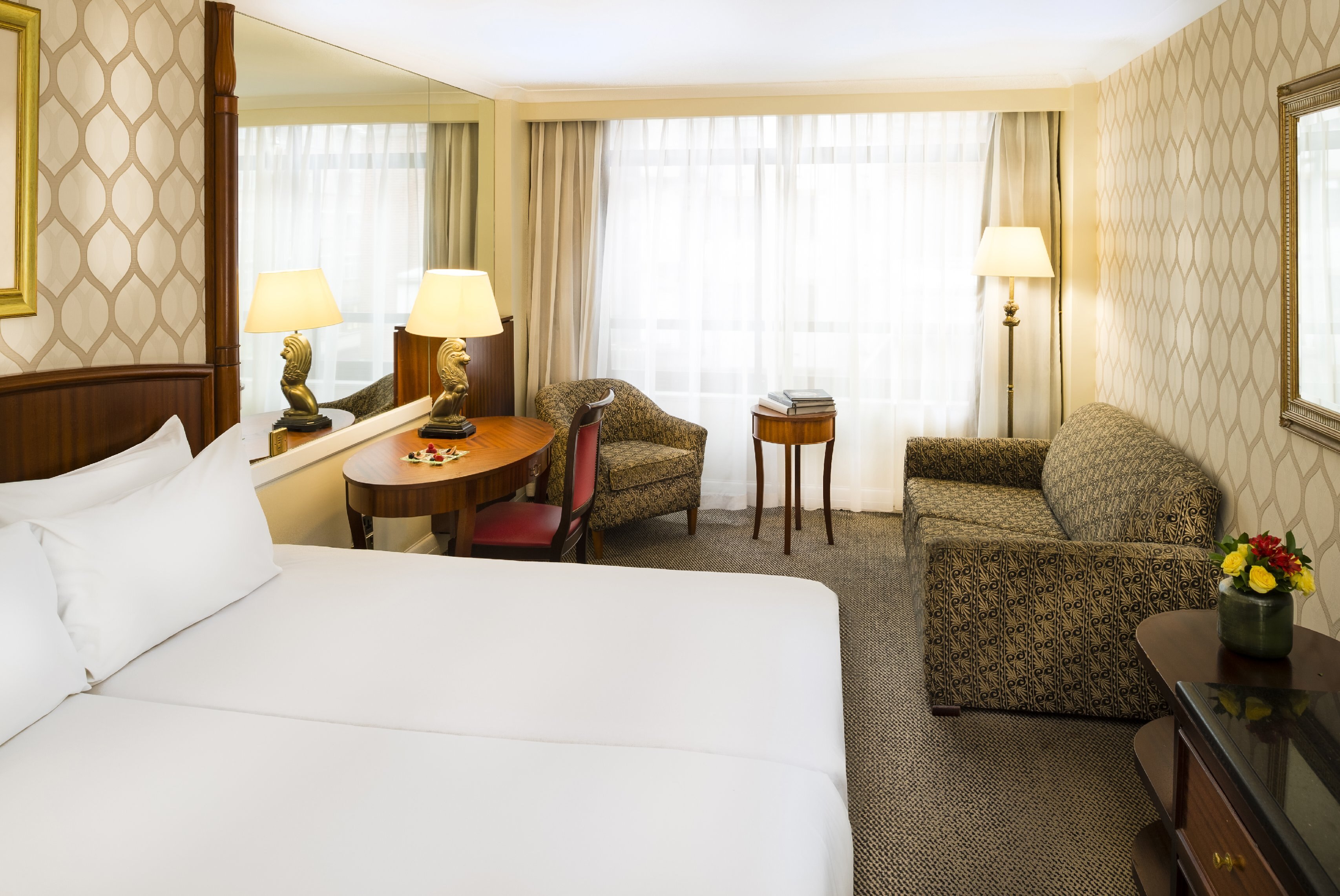 Millennium Hotel London Knightsbridge - Tap to explore photos