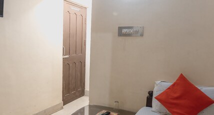 Hotel Shiva Room Type - Budget Single AC Room